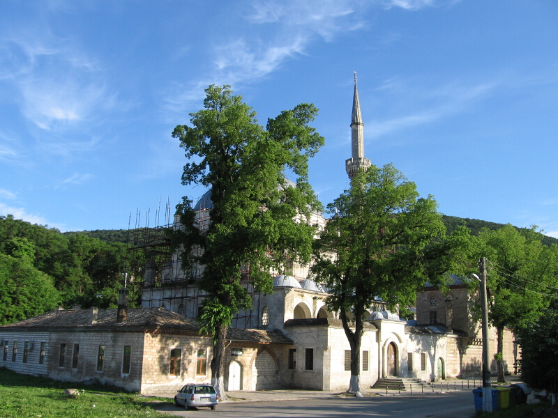 Томбул джамия - най-голямата в България