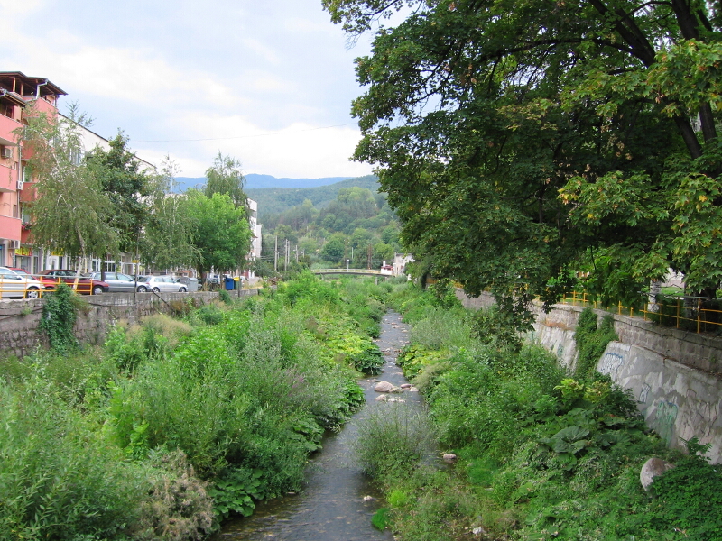 Стара река
